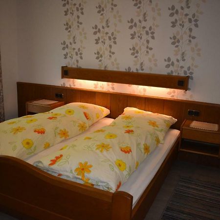 Pension Haus Am Waldesrand シーダー・シュヴァレンベルク エクステリア 写真